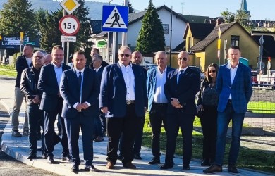 Kolejny odcinek drogi 2633s ul. Strumieńskiej w Jasienicy wraz z rondem oddany do użytku